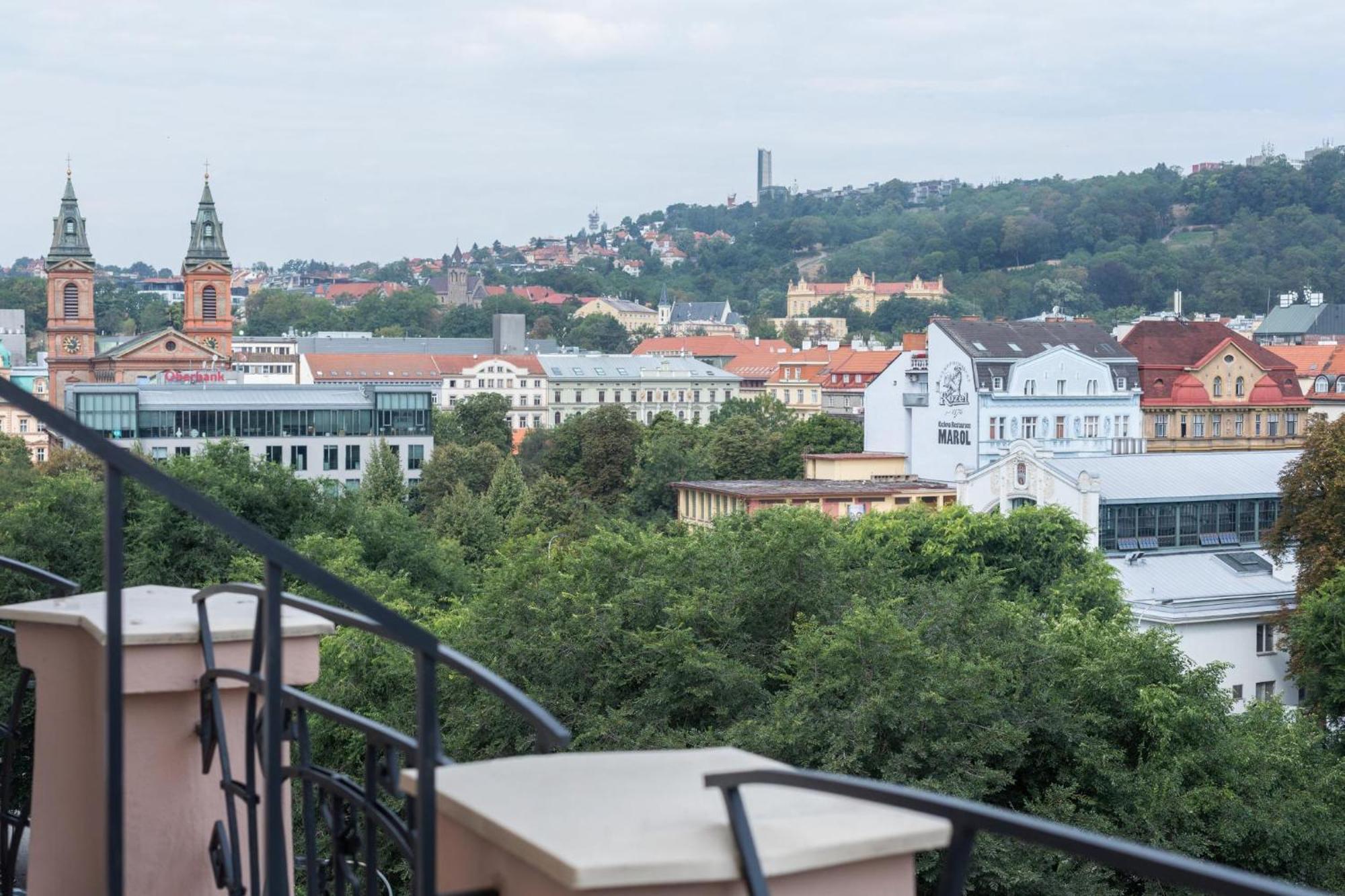 Prague Days - Sunny Riverside Apartments With Terraces ภายนอก รูปภาพ